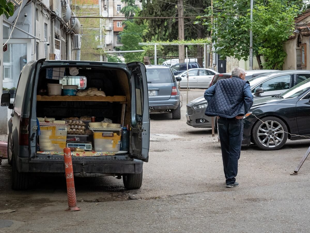 გარევაჭრობა – სიდუხჭირიდან გამოსავლის ძიებაში