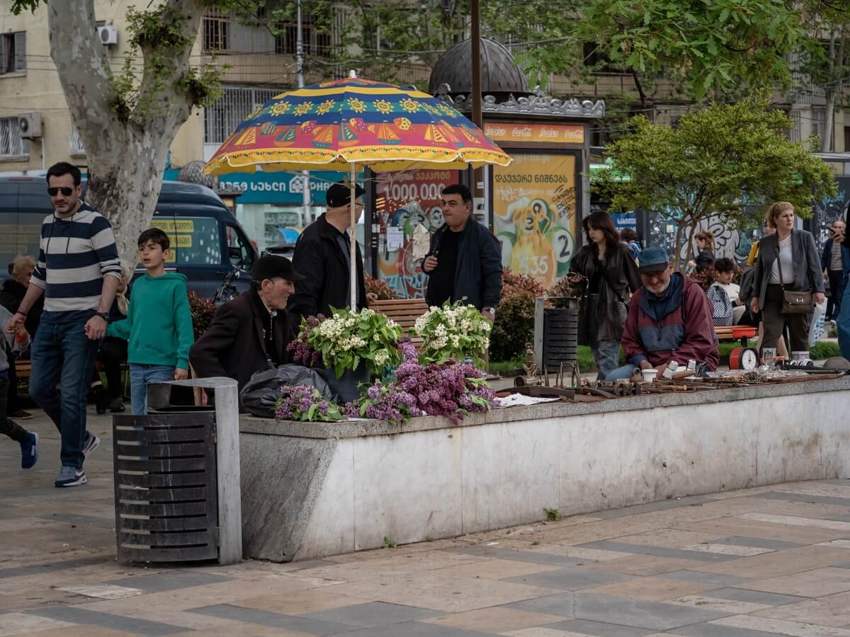 გარევაჭრობა – სიდუხჭირიდან გამოსავლის ძიებაში