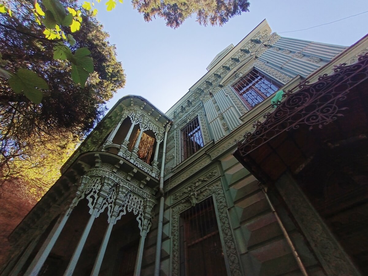 ძველი და ახალი თაობის თვალით დანახული რუსთაველის გამზირი