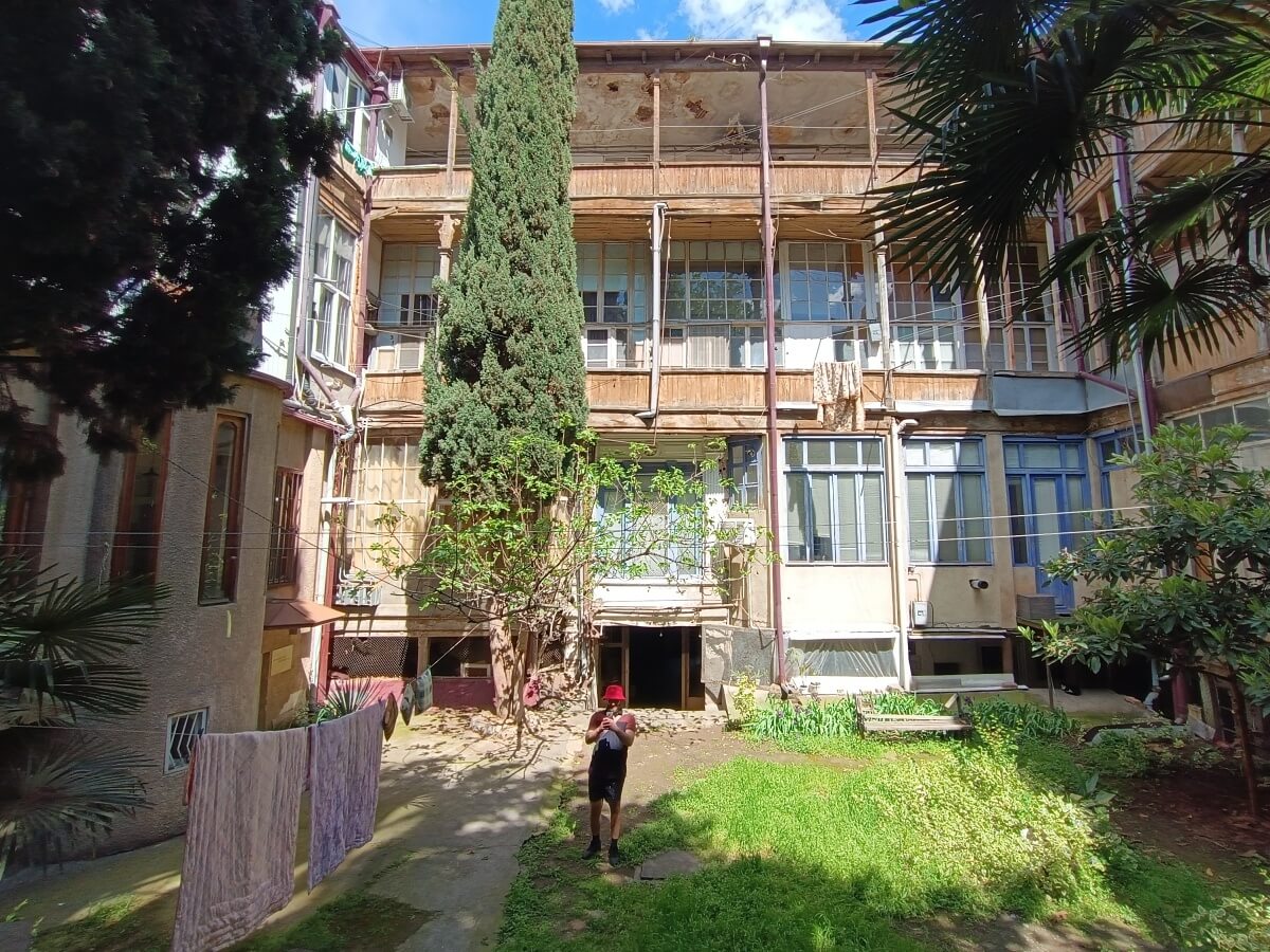 ძველი და ახალი თაობის თვალით დანახული რუსთაველის გამზირი