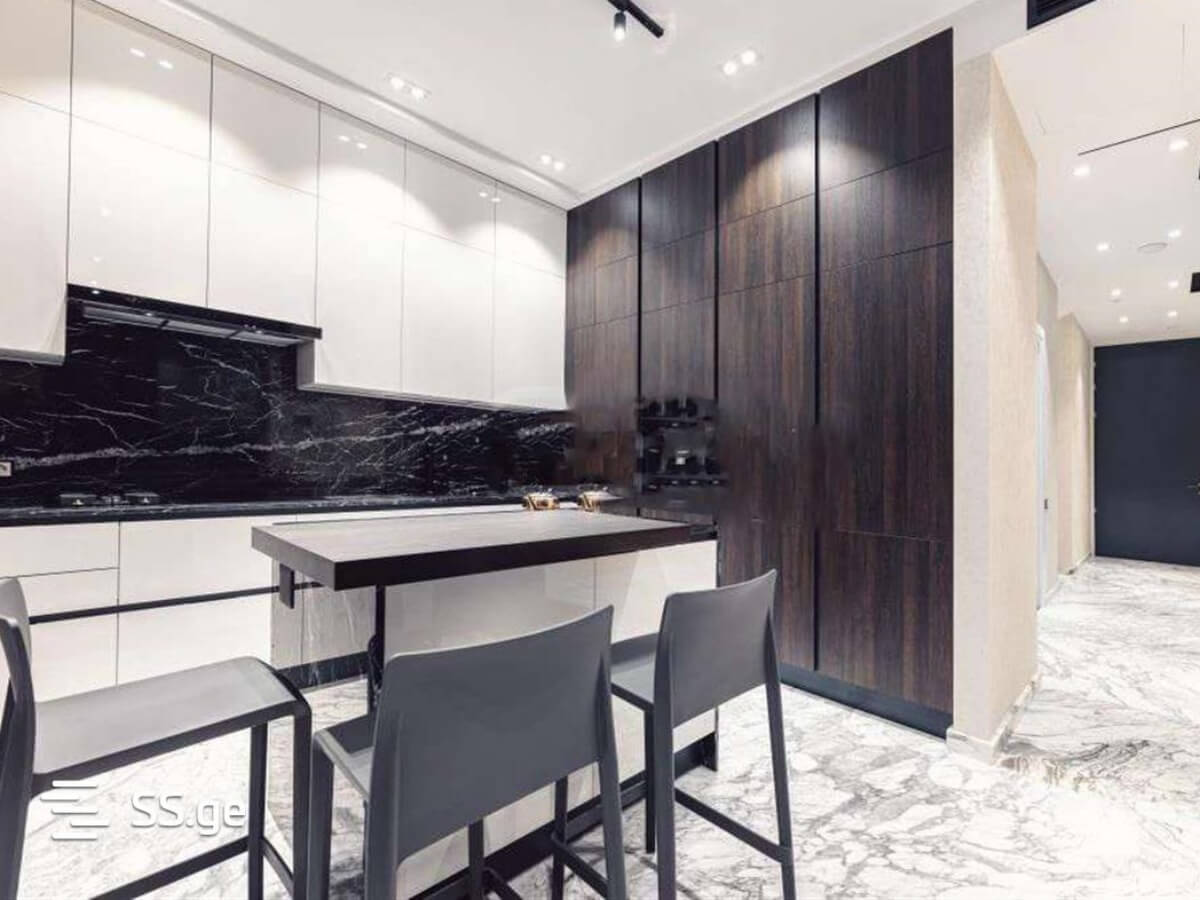 სახლი ორთაჭალაში, რომელიც 7 მლნ ლარზე მეტი ღირს