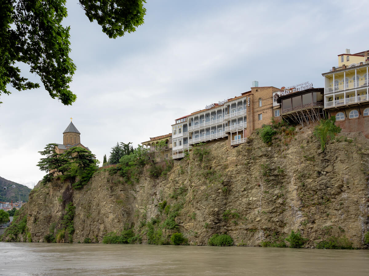 ტიფლისური აივნები