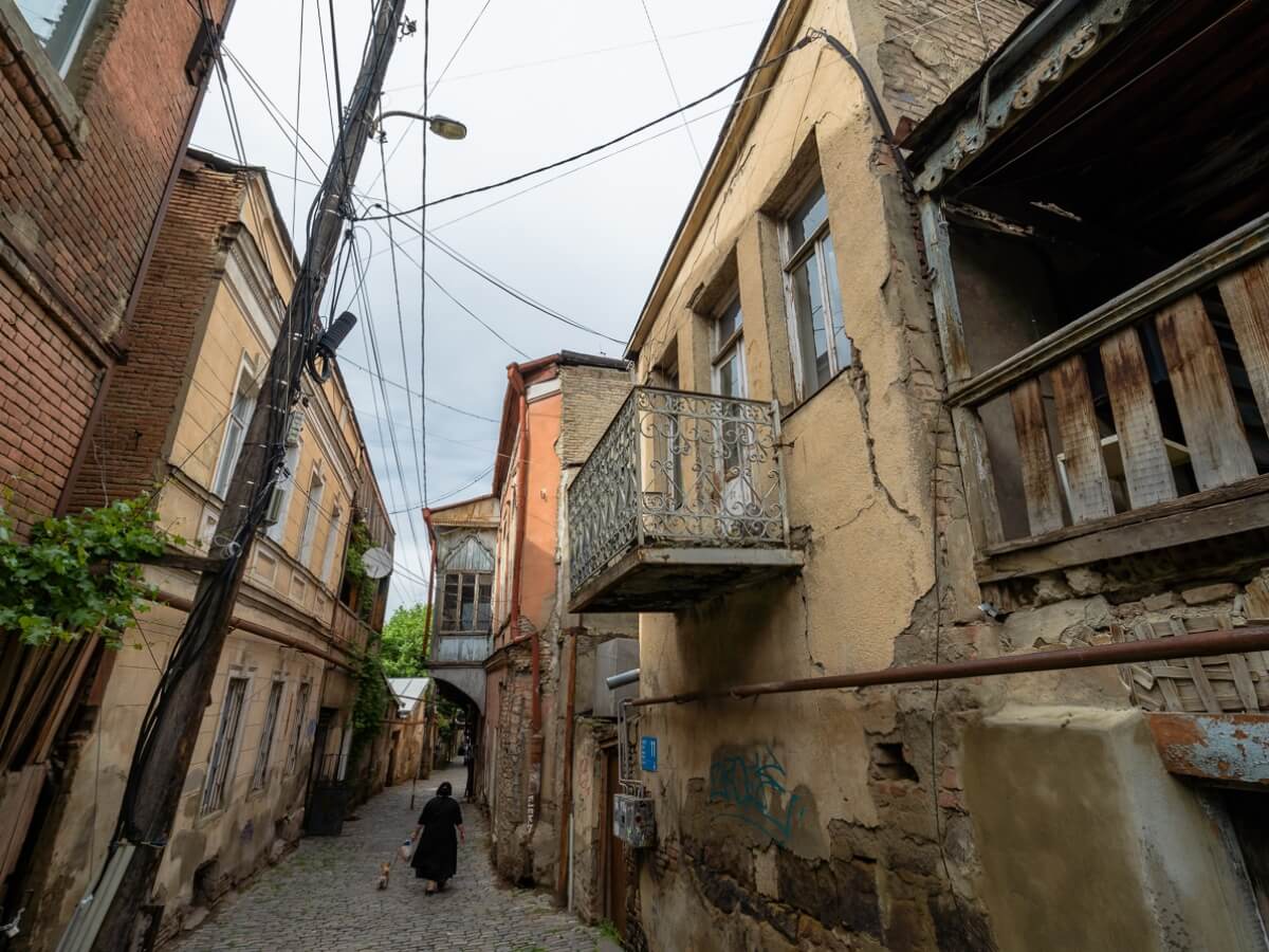 ტიფლისური აივნები