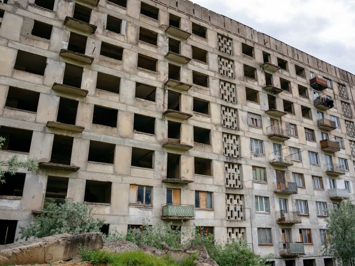 რეალური ფაქტები თუ რა პირობებში უწევთ ადამიანებს ცხოვრება