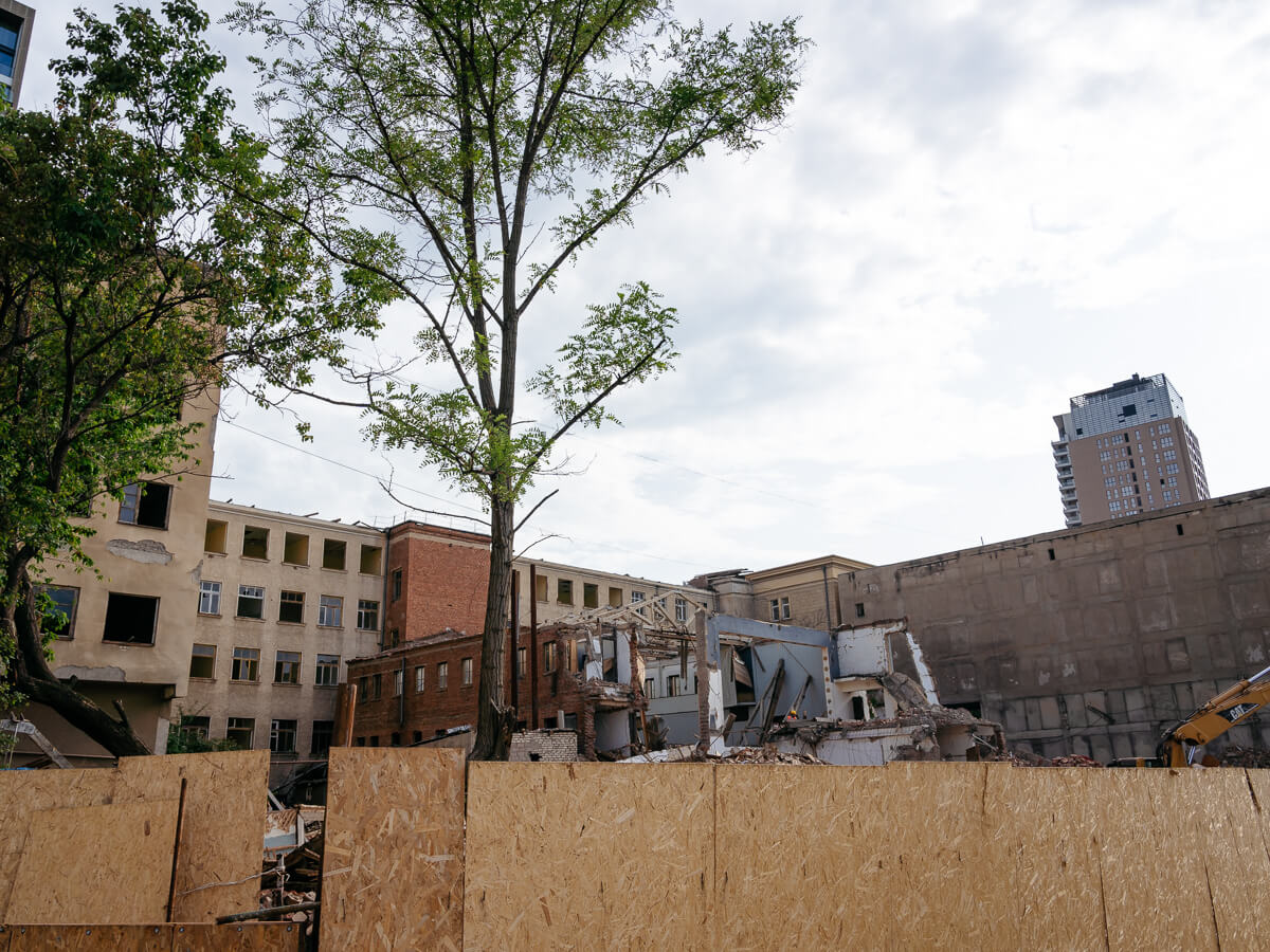 რა ბედი ეწევა სპორტის უნივერსიტეტს – ახალი მშენებლობა პროცესშია