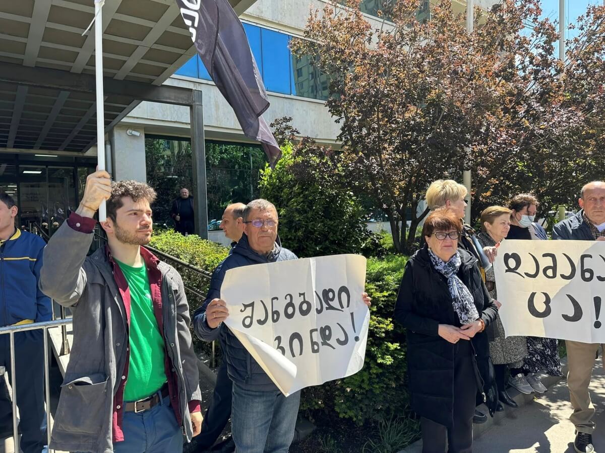 ვინ და რატომ ითხოვს ცის დანახვასა და ჟანგბადს-თბილისში მშენებლობის ისტერია და თბილისელების პროტესტი