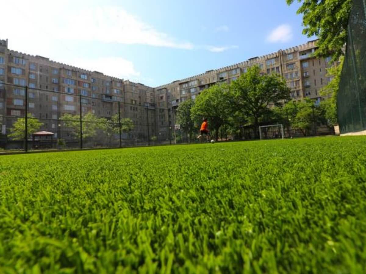 გლდანის რაიონში სპორტული მოედნების რეაბილიტაცია მიმდინარეობს