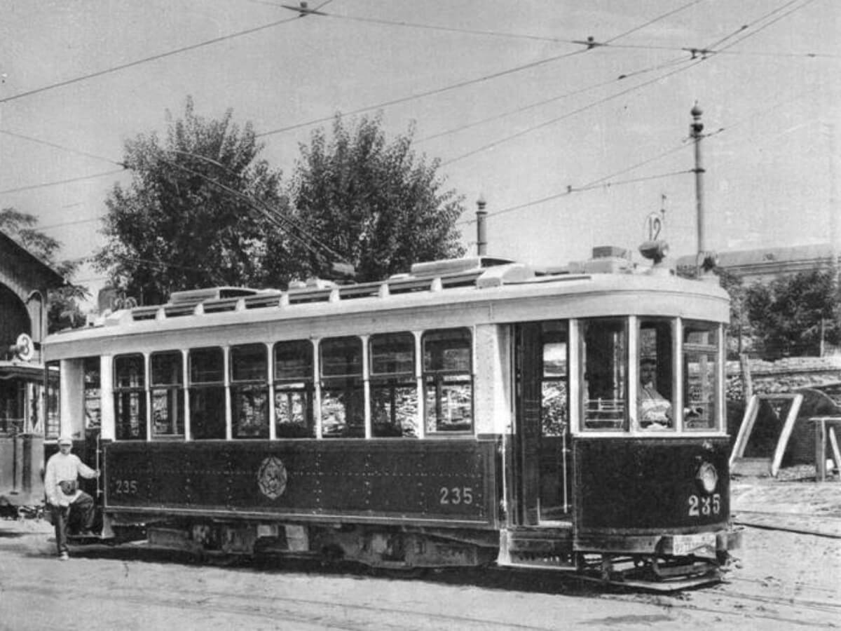 ტრამვაი – ფოტო – კადრებზე შემორჩენილი თბილისური ისტორიის ნაწილი, ნახეთ ფოტოები, რომელიც ძველ თბილისში დაგაბრუნებთ