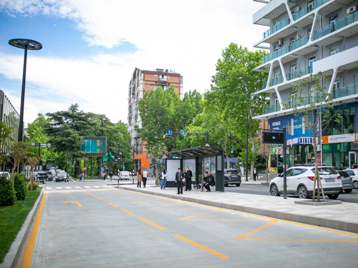 ფოტო, კადრები ჟვანიას მოედნიდან-ნახეთ როგორ გამოიყურება მოედანი რომლის რეკონსტრუქციაც დასრულდა