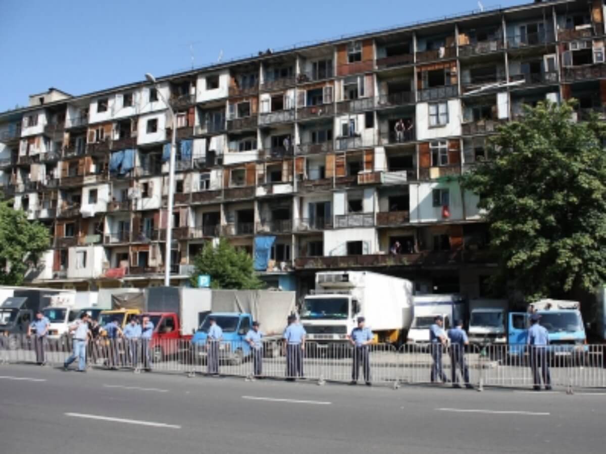 “საკენი” – მრავალფუნქციური კომპლექსი, რომელიც ვაჟა-ფშაველას გამზირზე სასტუმრო “აფხაზეთის” ნაცვლად აშენდება