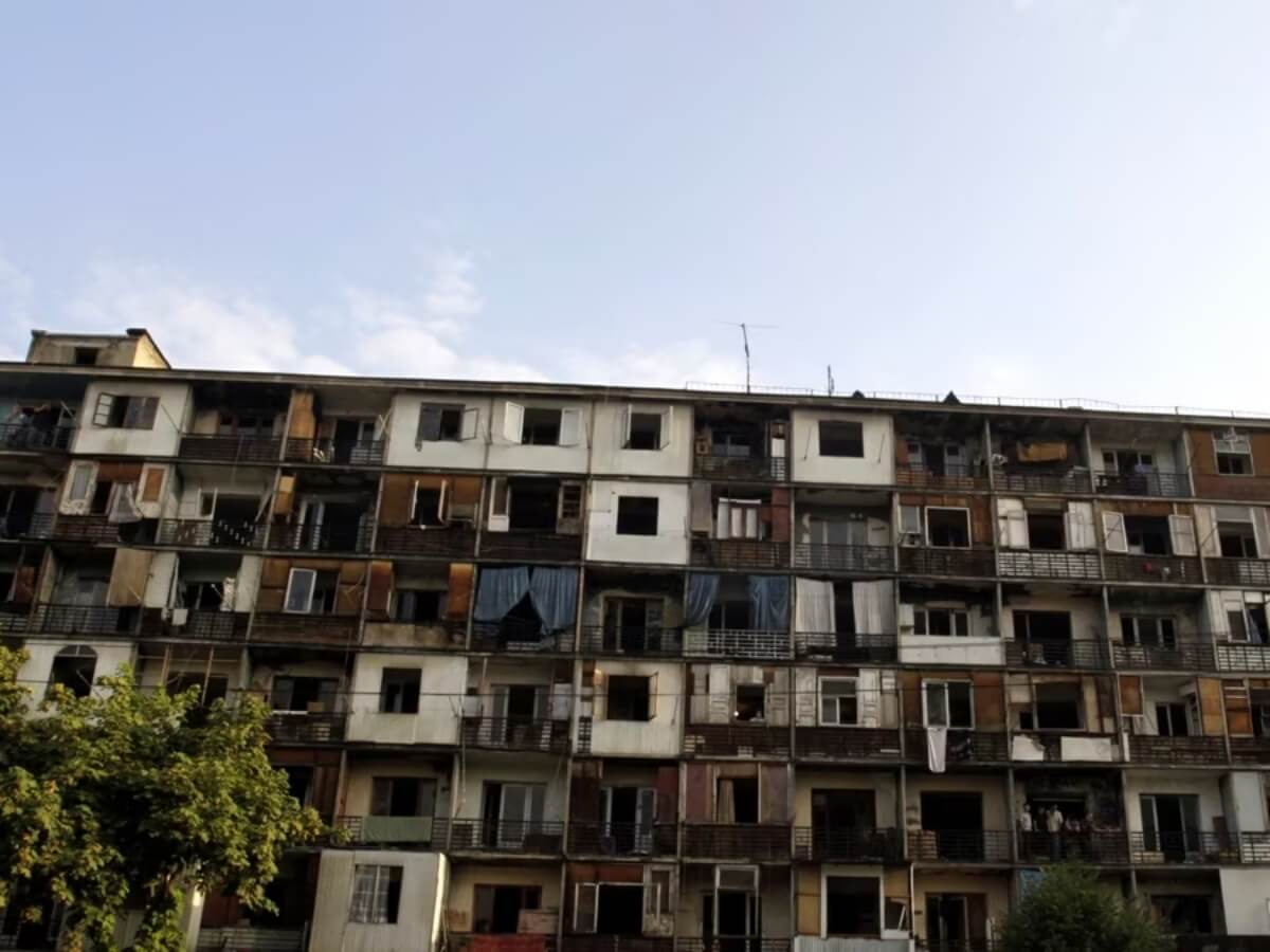 “საკენი” – მრავალფუნქციური კომპლექსი, რომელიც ვაჟა-ფშაველას გამზირზე სასტუმრო “აფხაზეთის” ნაცვლად აშენდება