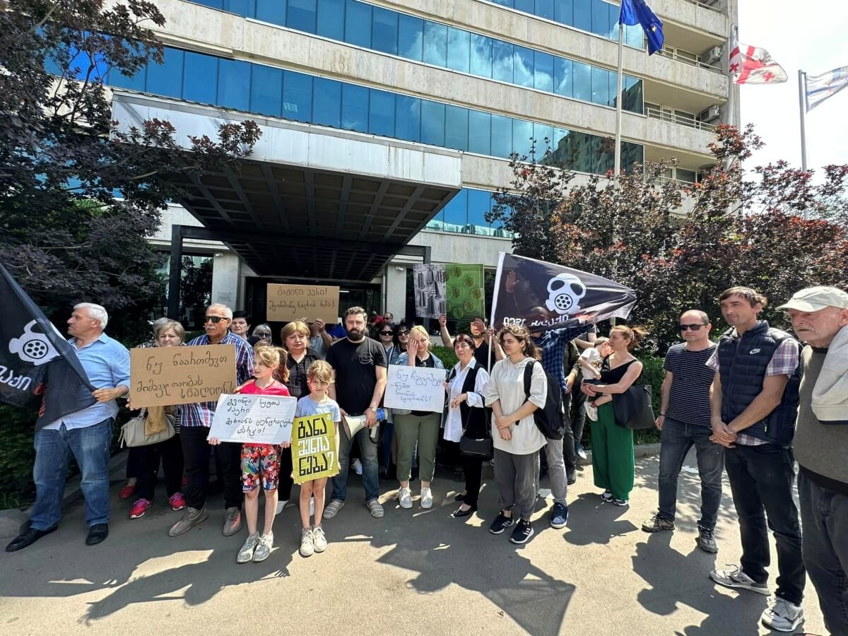 გობრონიძის ქუჩის მაცხოვრებლები, თბილისის მერიის წინააღმდეგ-აშენდება თუ არა სტადიონის ტერიტორიაზე კორპუსები?