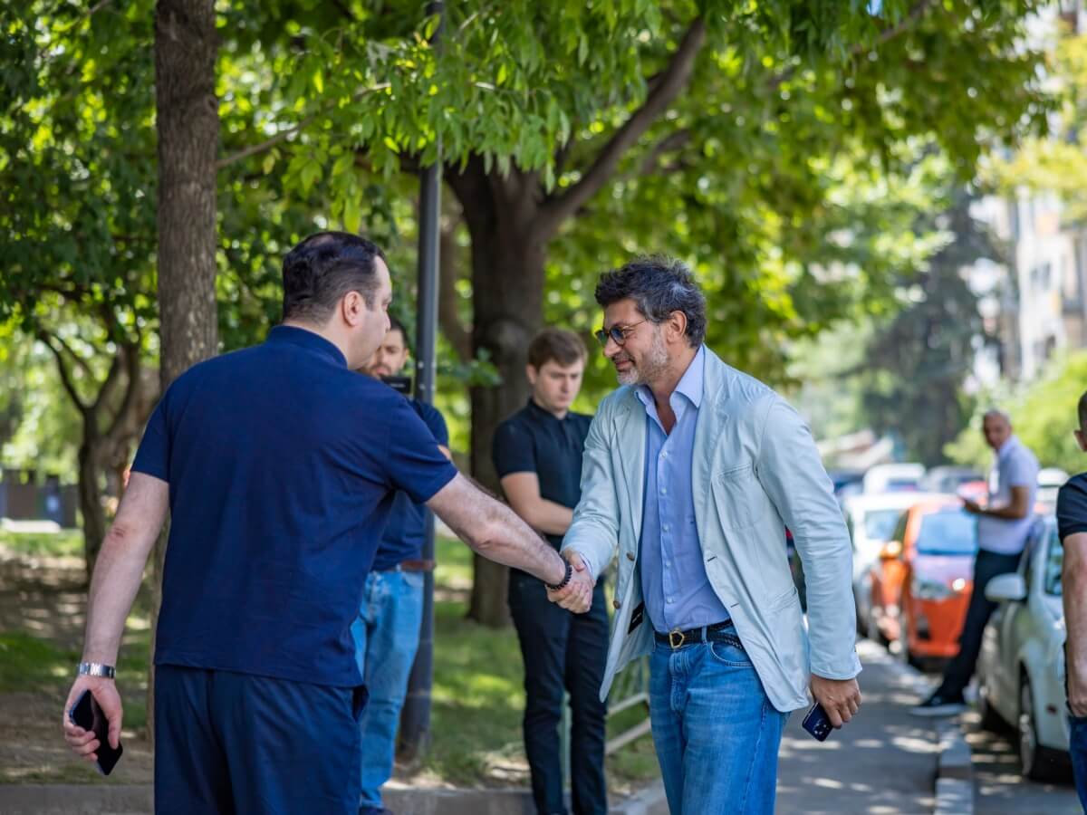 დედაქალაქის მერმა, კახა კალაძემ ლევან გოთუას ქუჩისა და მტკვრის მარჯვენა სანაპიროს დამაკავშირებელი ახალი საავტომობილო გზა დაათვალიერა