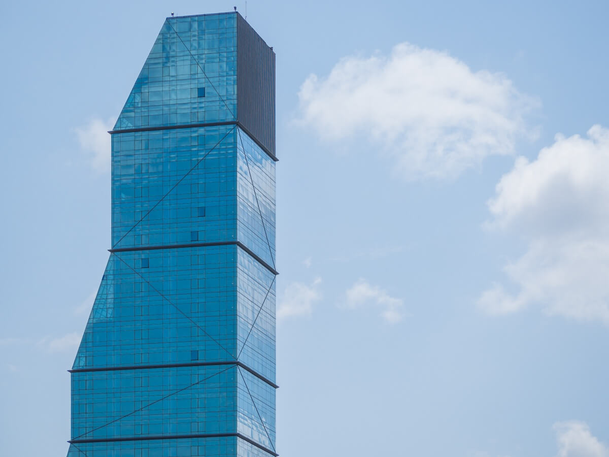 რა ჯდება ერთი დღით განთავსება თბილისის ბრენდულ სასტუმროებში – ტოპ 8 ხუთვარსკვლავიანი სასტუმრო დედაქალქში