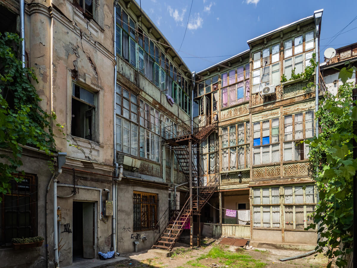 თბილისური ეზოს ნოსტალგია