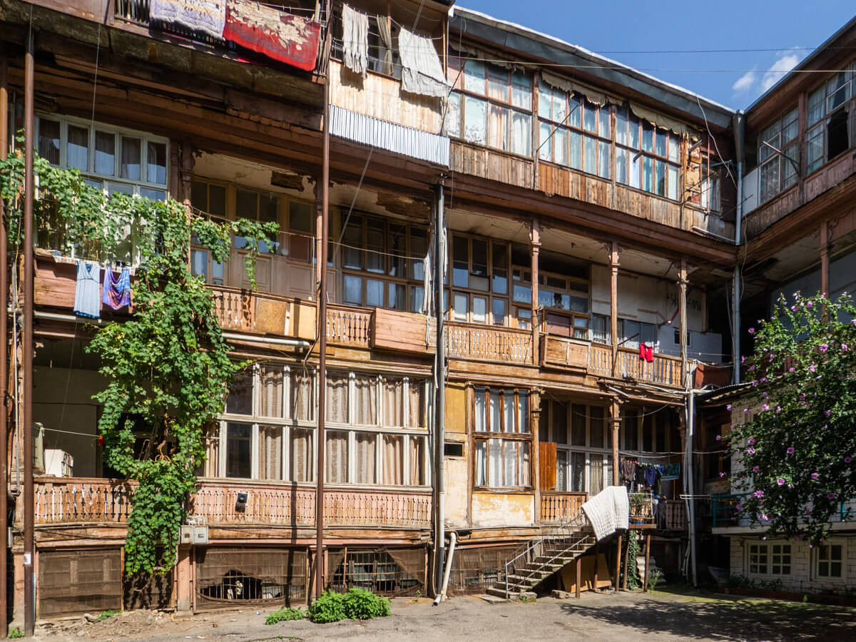 თბილისური ეზოს ნოსტალგია