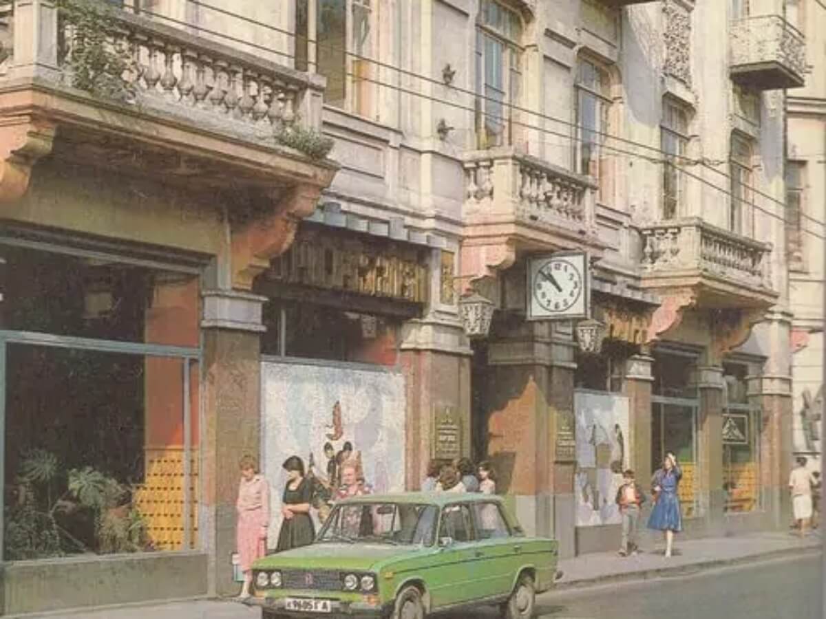 100 წლოვანი ფოსტის შენობა და ახალი სივრცე – Radisson RED Tbilisi