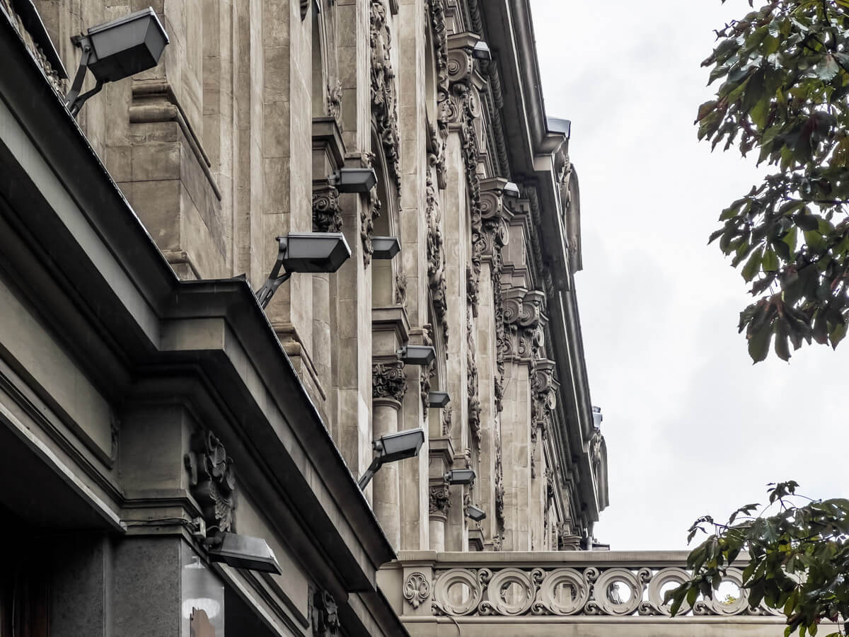 ორი უძველესი შენობა თბილისის კულტურული ცხოვრების სათავეში