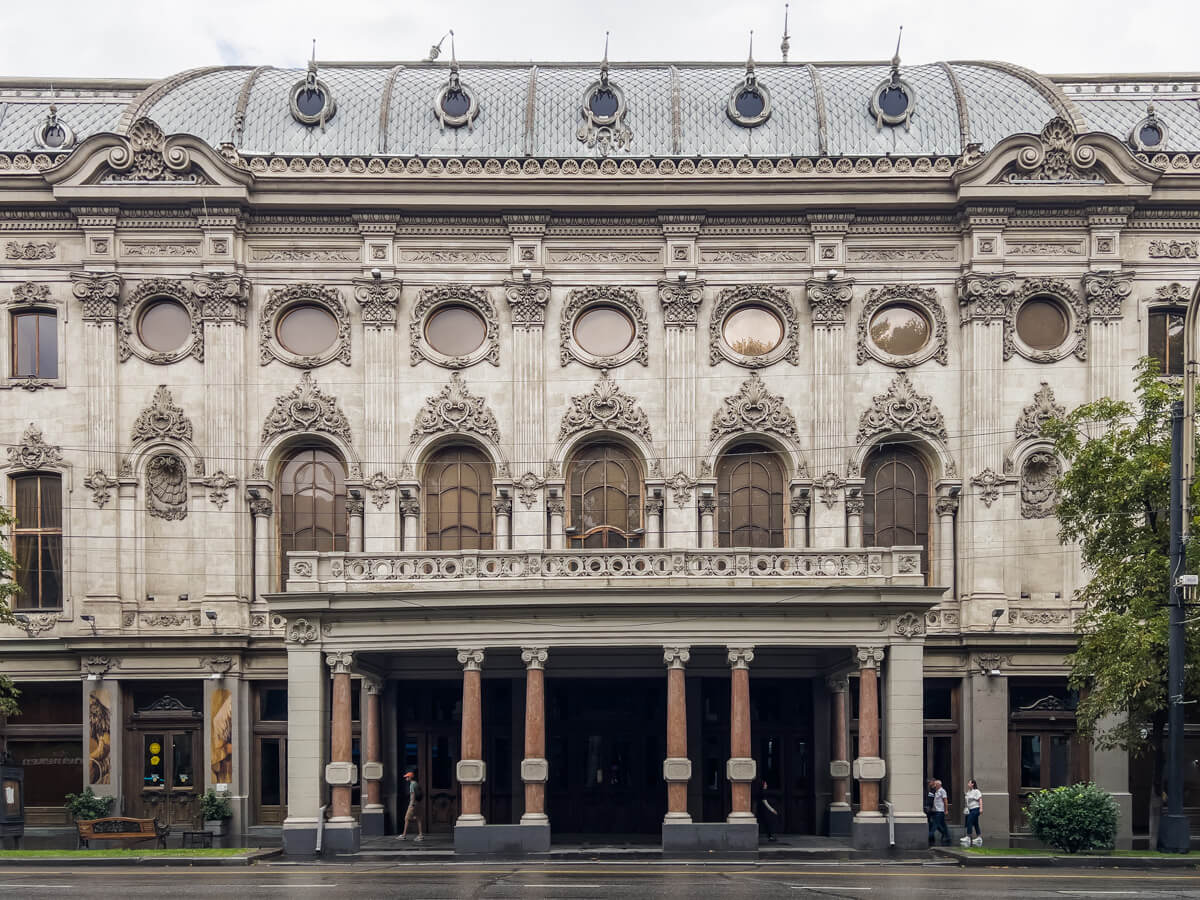 ორი უძველესი შენობა თბილისის კულტურული ცხოვრების სათავეში