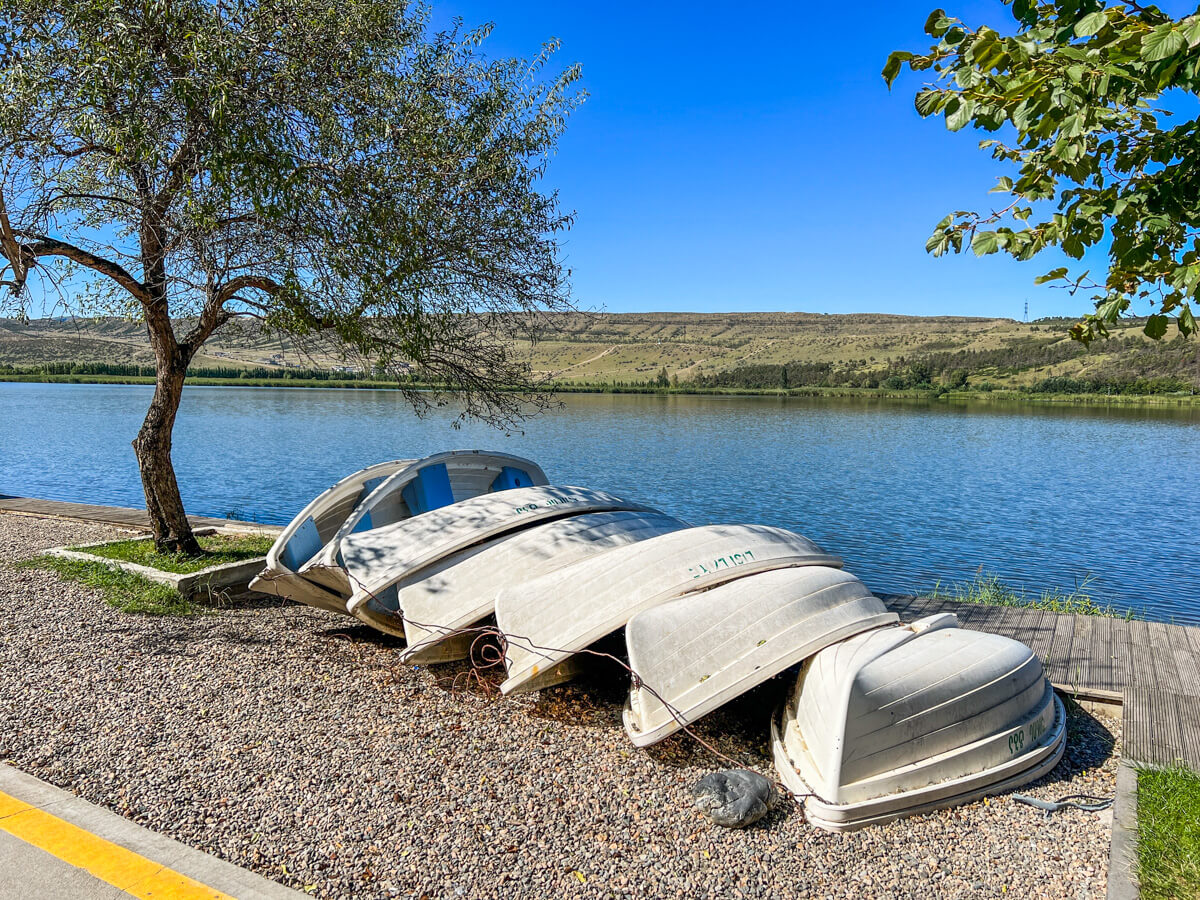 ლისის ტბა და ირგვლივ არსებული სამშენებლო ისტერია