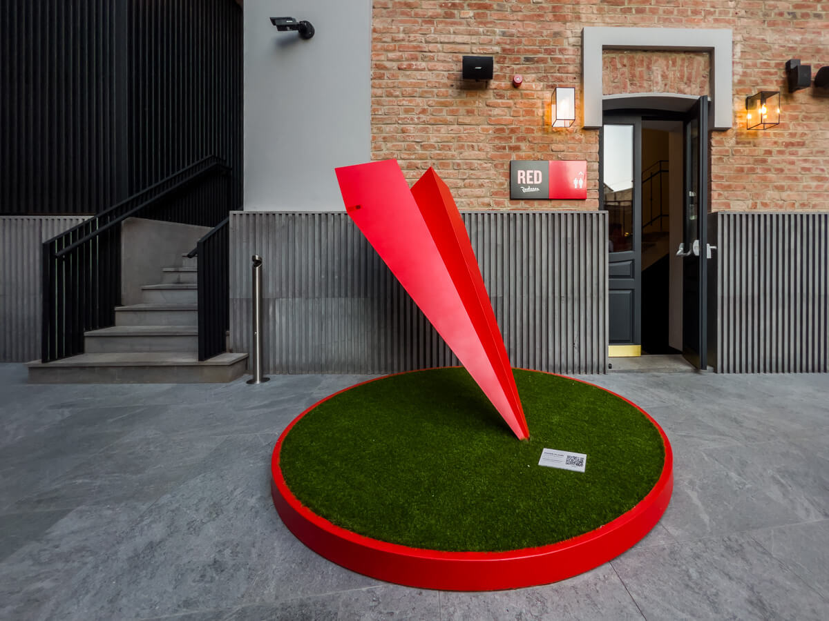 100 წლოვანი ფოსტის შენობა და ახალი სივრცე – Radisson RED Tbilisi