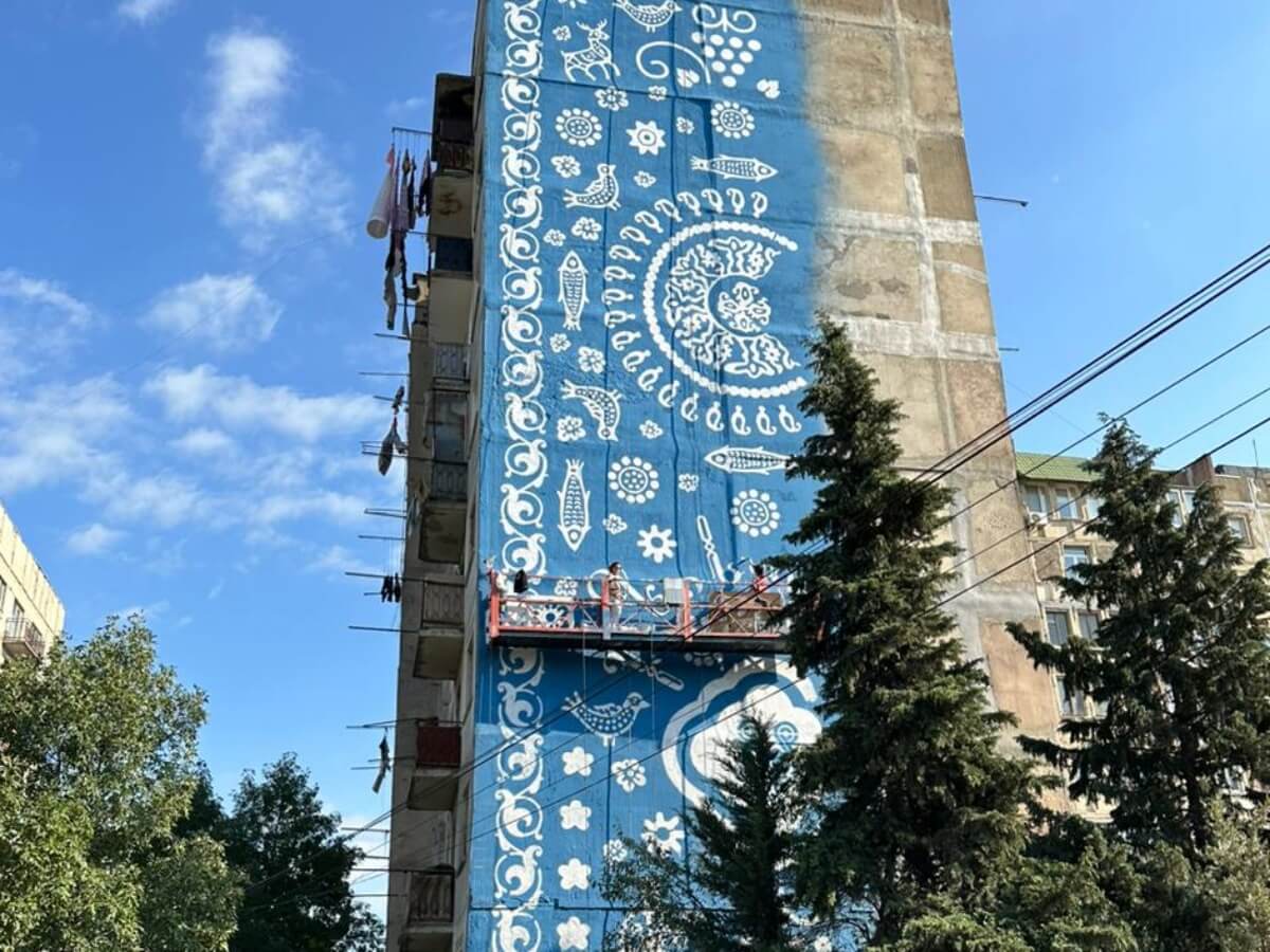 ქართული ორნამენტებით გაცოცხლებული საბჭოთა არქიტექტურა