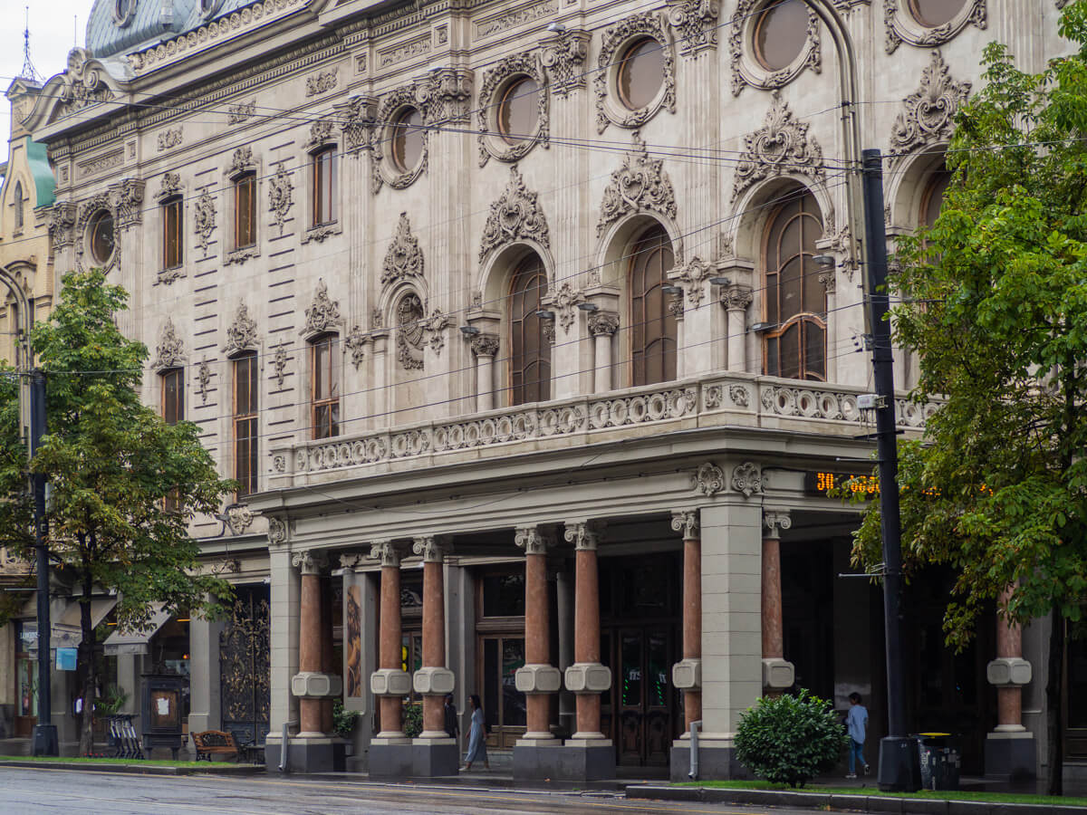 ორი უძველესი შენობა თბილისის კულტურული ცხოვრების სათავეში