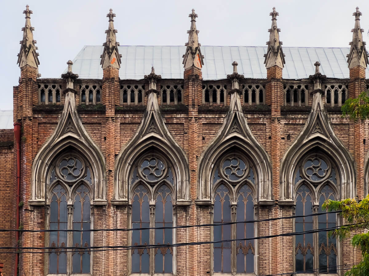 თბილისის ისტორიული შენობები გასულ საუკუნეში და დღეს