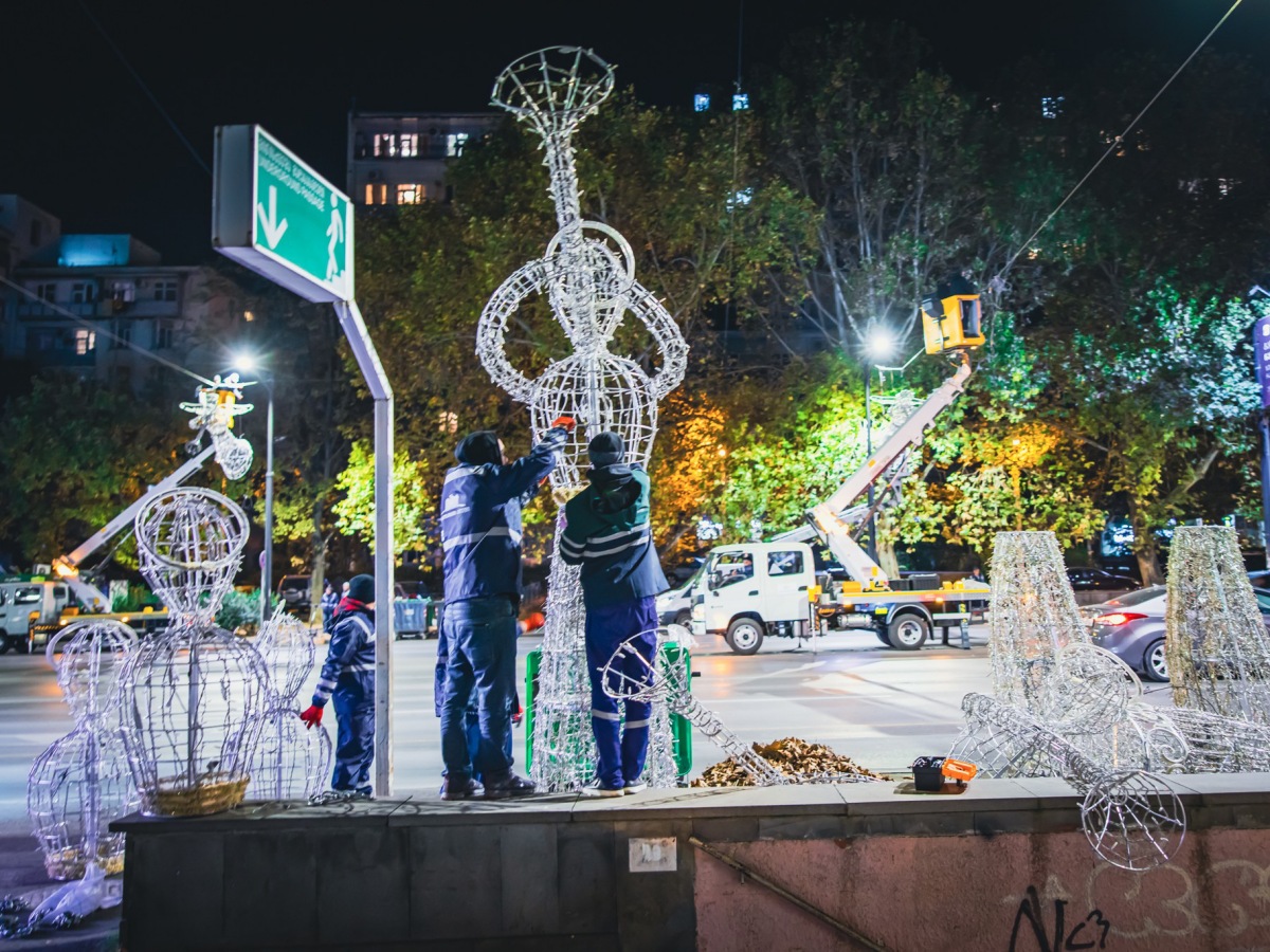 თბილისში საახალწლო ილუმინაციების მონტაჟი დაიწყო