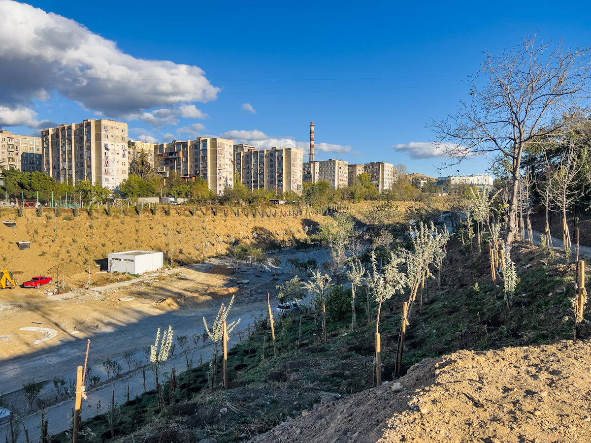 თემქის ხევის მოწყობის სამუშაოები მიმდინარე წლის დეკემბერში დასრულდება – რეკრეაციული სივრცე, რომლის მსგავსიც დამოუკიდებელი საქართველოს ისტორიაში არ მოწყობილა