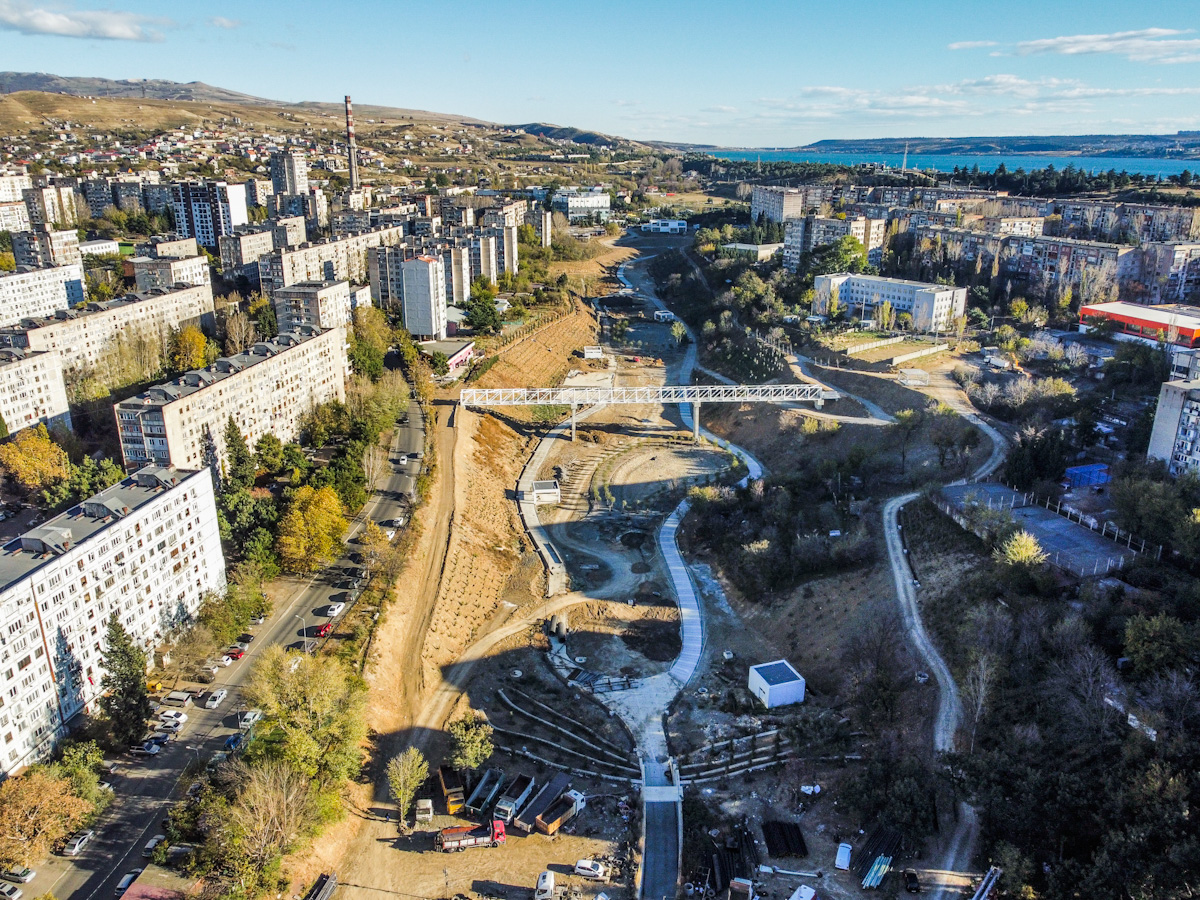 თემქის ხევის მოწყობის სამუშაოები მიმდინარე წლის დეკემბერში დასრულდება – რეკრეაციული სივრცე, რომლის მსგავსიც დამოუკიდებელი საქართველოს ისტორიაში არ მოწყობილა