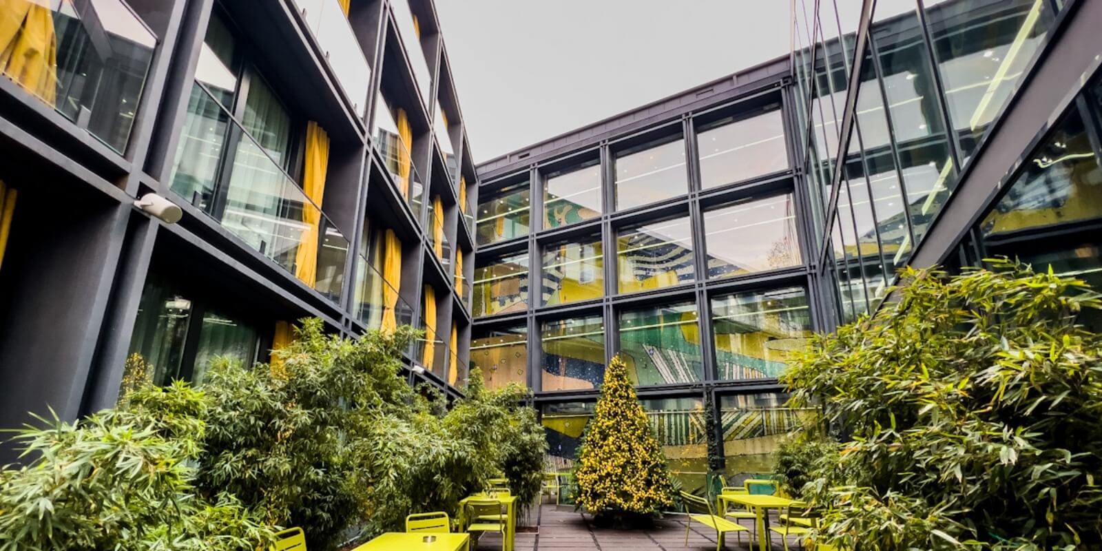 თბილისის სასტუმროები, რომლებსაც ვიზიტორებისგან ყველაზე მაღალი შეფასება ერგოთ