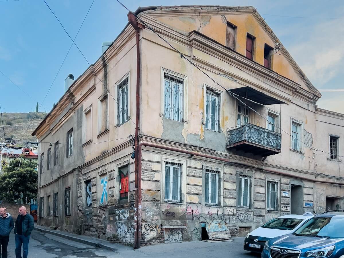 რა მოლოდინებია 2024 წლისთვის თბილისის საცხოვრებელი უძრავი ქონების ბაზარზე