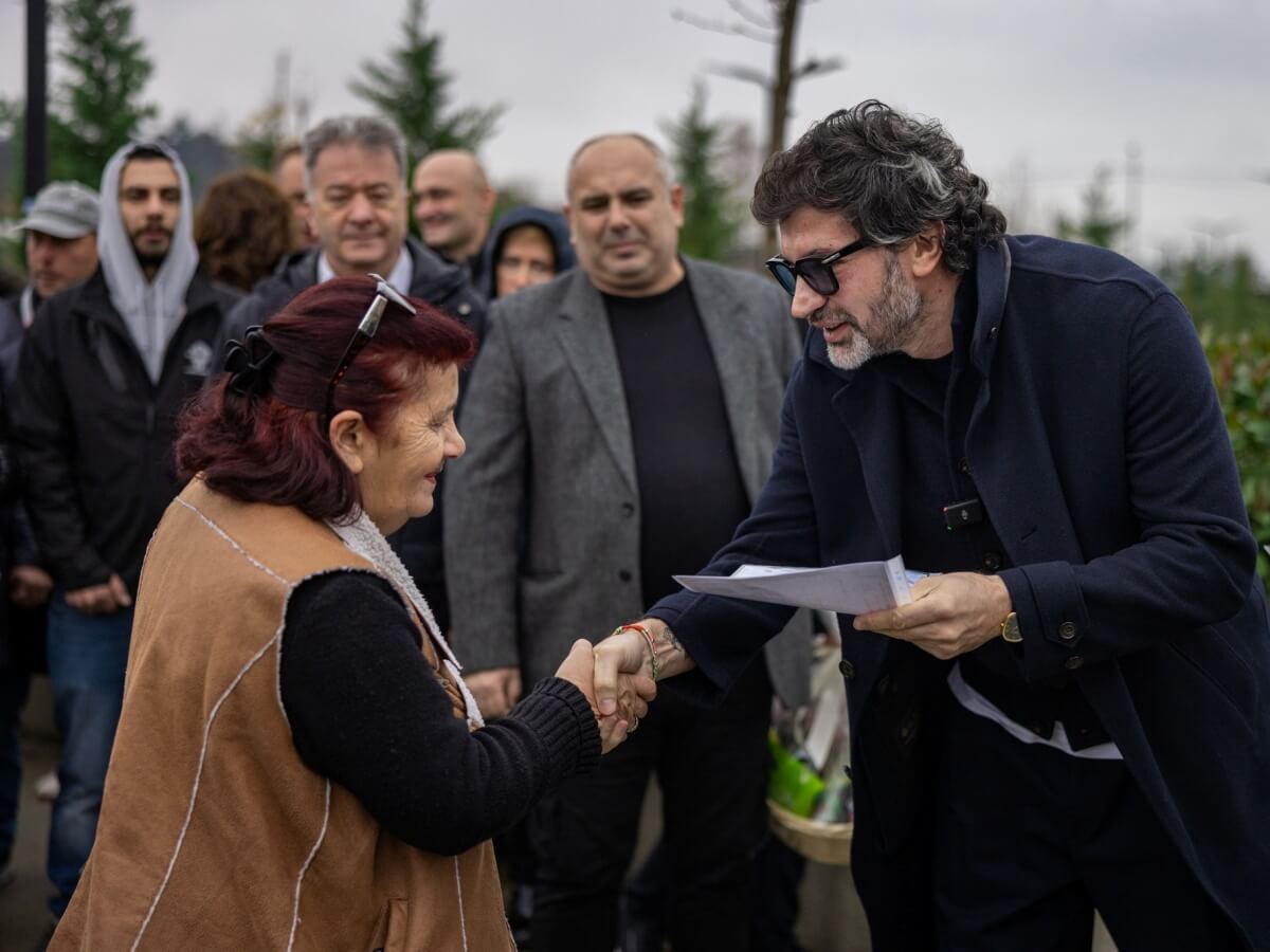 ჩუღურეთისა და ნაძალადევის რაიონებში მცხოვრებ 34 ოჯახს საცხოვრებელი ფართები დაუკანონდათ