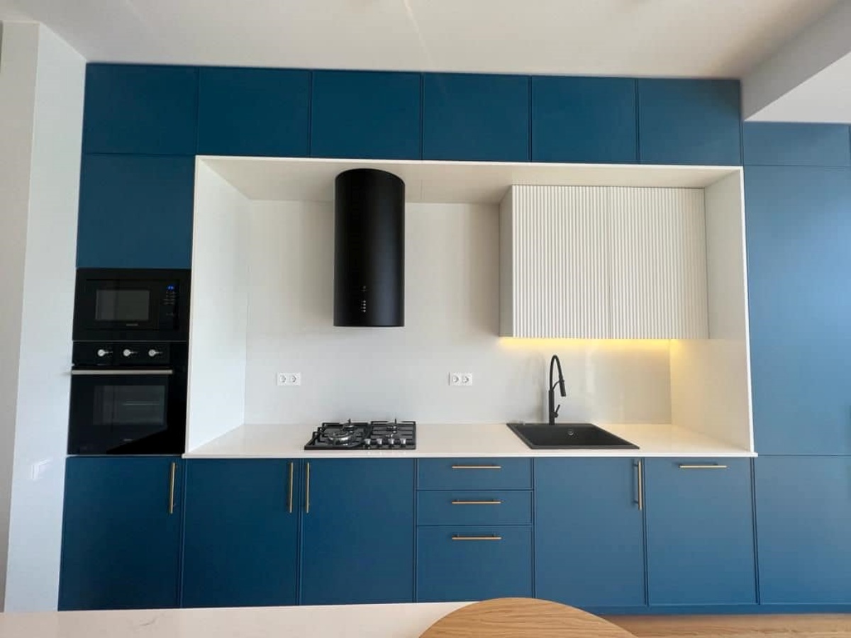 საცხოვრებელი ბინა საბურთალოზე, რომელიც 2500$-ად ქირავდება