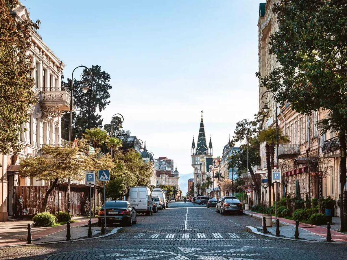 ზღვისპირა ქალაქის არქიტექტურული სახე – როგორ იცვლება ბათუმი