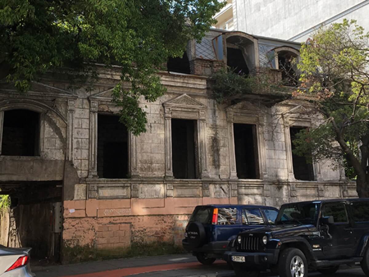 ზღვისპირა ქალაქის არქიტექტურული სახე – როგორ იცვლება ბათუმი