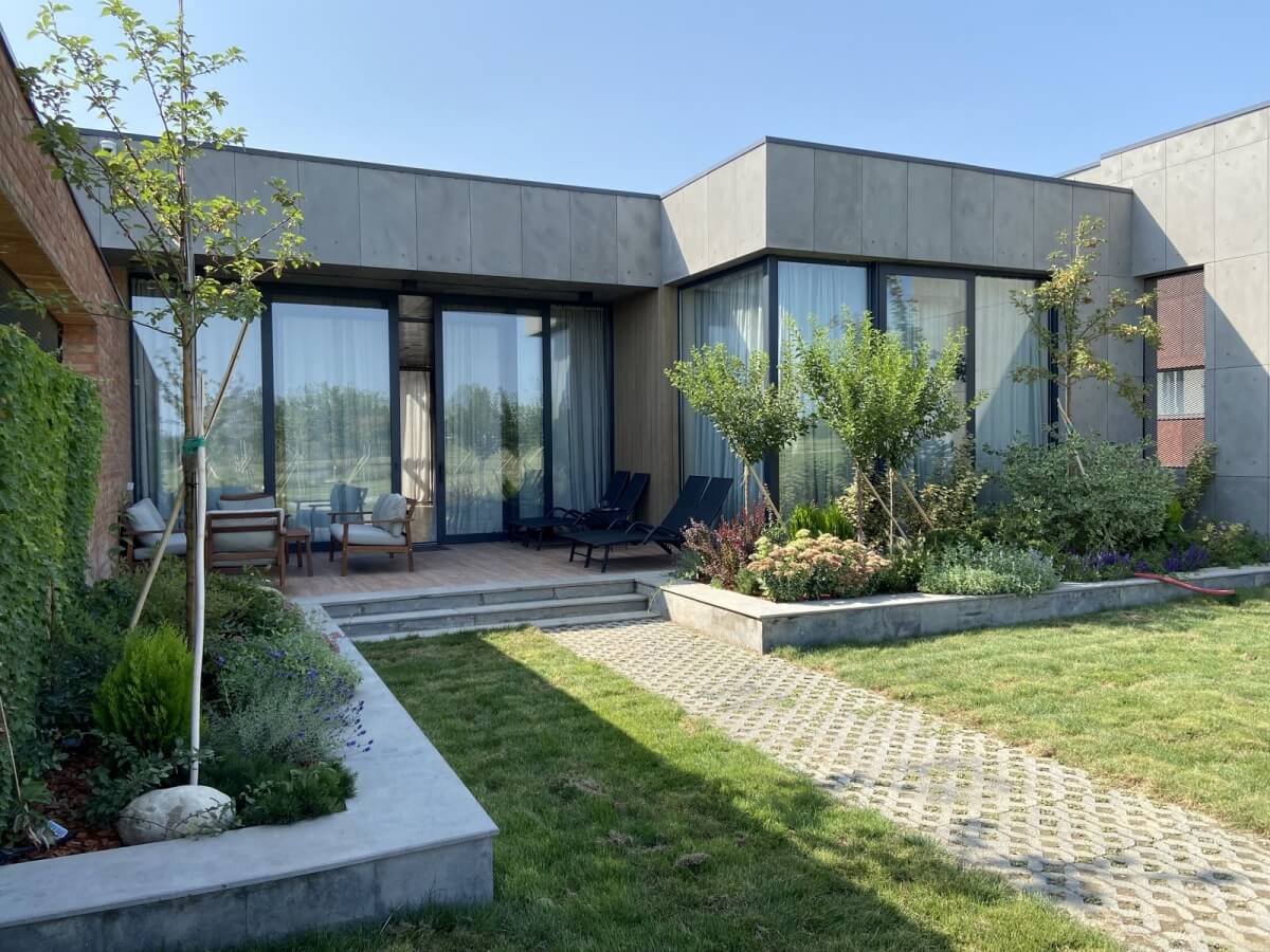 ფოტოფაქტი-როგორ გამოიყურება ვილა რომელიც ნახევარი მილიონი დოლარი ღირს