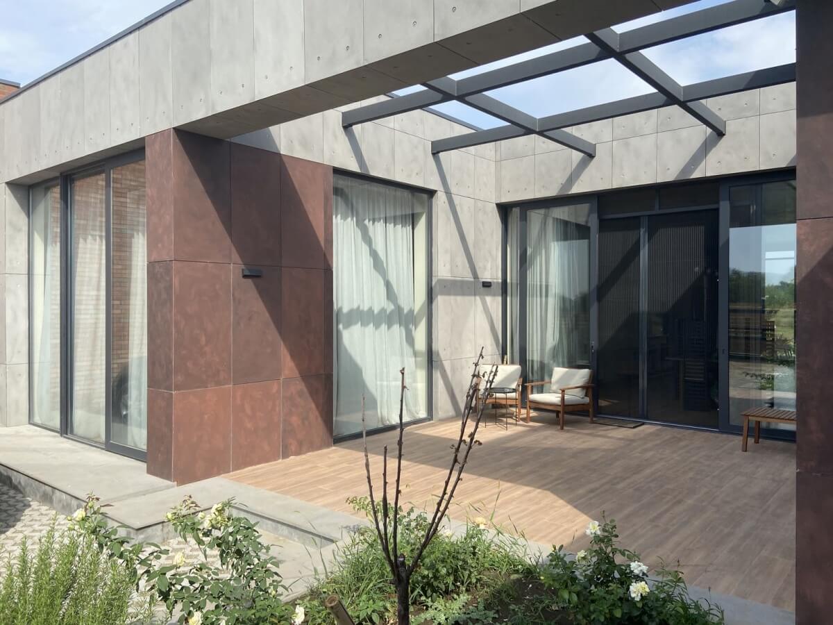 ფოტოფაქტი-როგორ გამოიყურება ვილა რომელიც ნახევარი მილიონი დოლარი ღირს