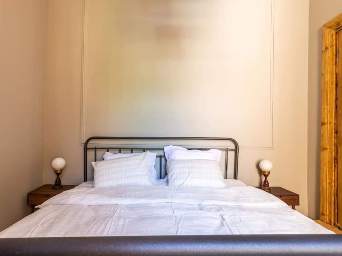 ერთ  ოთახიანი  $165000-ად, თბილისის ძველ უბნებში საცხოვრებელი სახლების ფასი ევროპის დედაქალაქების ცენტრალურ უბნებს უტოლდება?