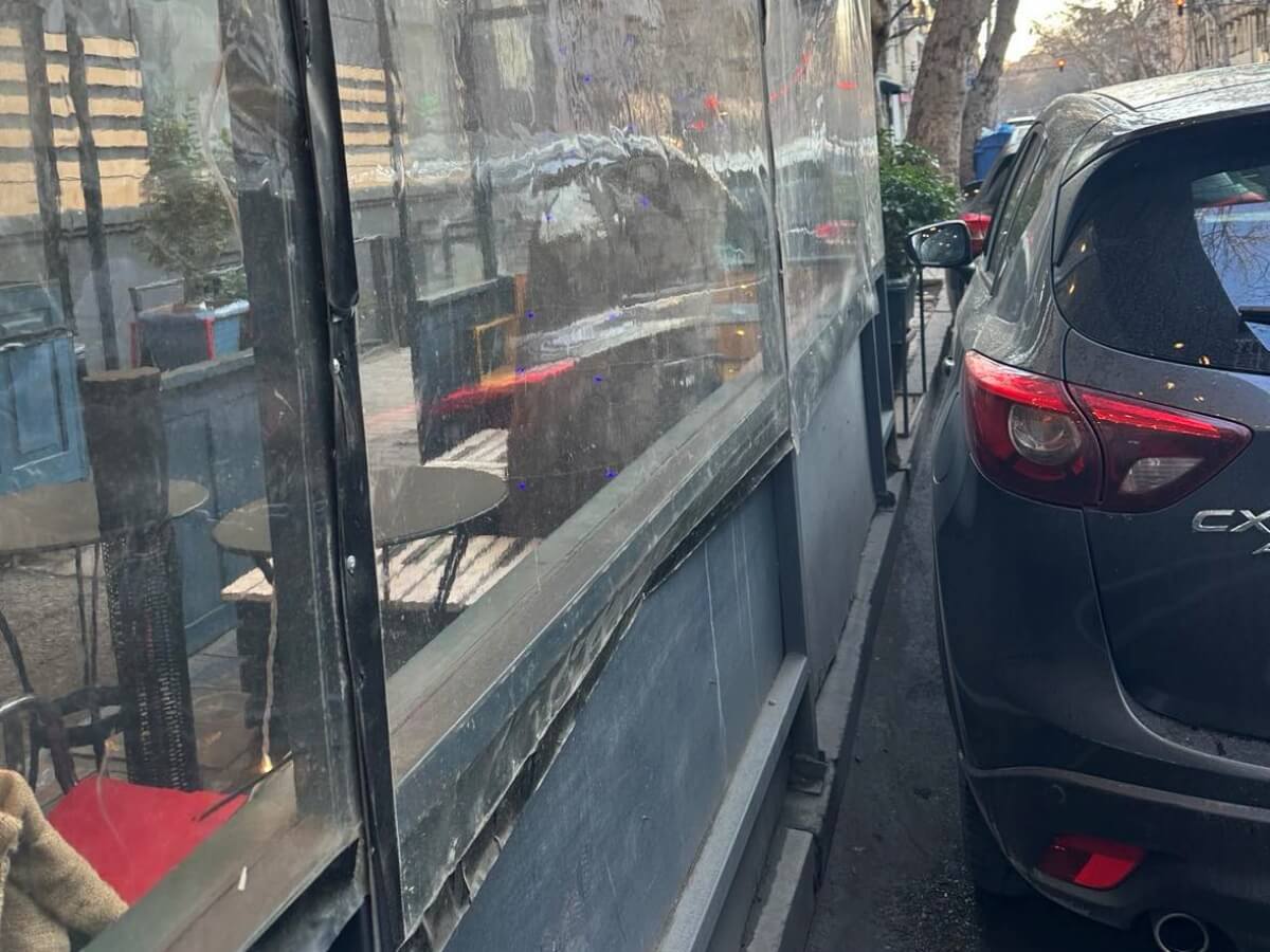 ტროტუარზე გადმოსული ბიზნესი-ამბავი თბილისის ვიწრო ქუჩებიდან