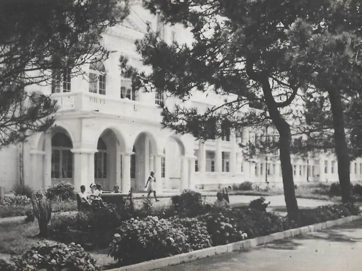 მასობრივმა განაშენიანებამ ქობულეთის სანაპიროებსაც შეუტია