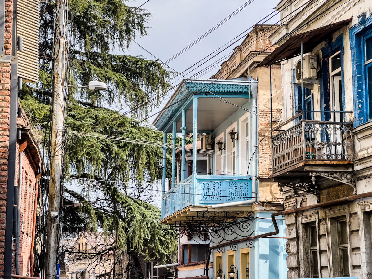 ქუჩა, რომლის თითქმის ყველა სახლი არქიტექტურული ნიმუშია