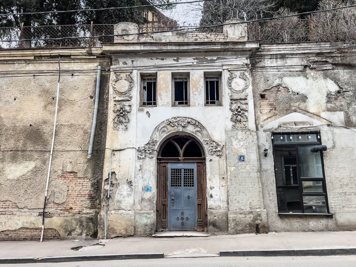 ქუჩა, რომლის თითქმის ყველა სახლი არქიტექტურული ნიმუშია