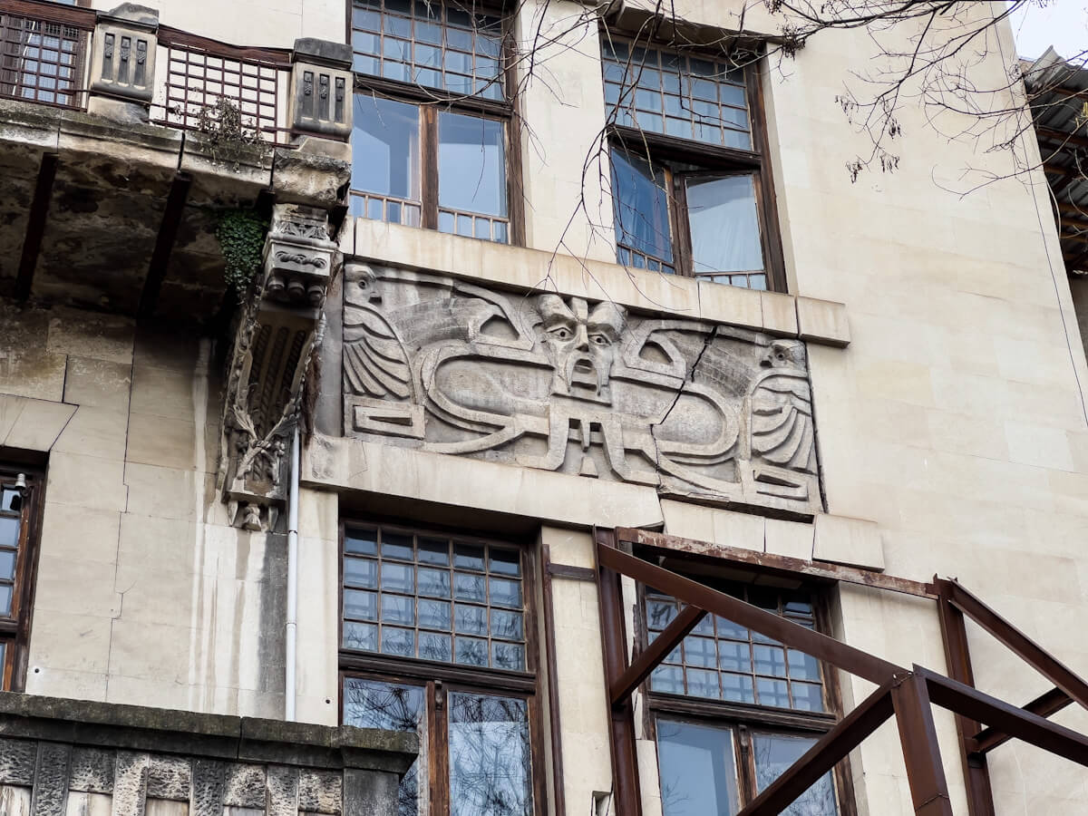 ქუჩა, რომლის თითქმის ყველა სახლი არქიტექტურული ნიმუშია