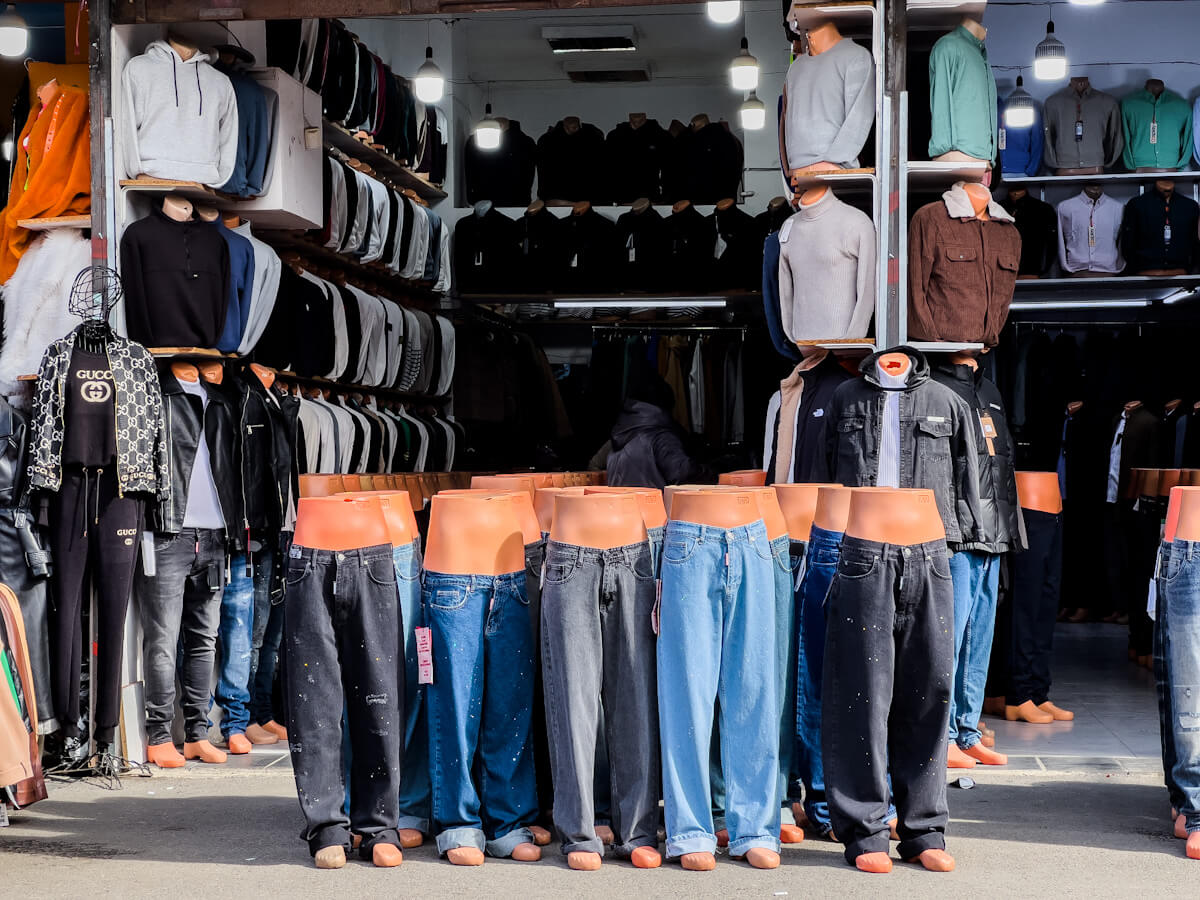 გზა გადასასვლელი ხიდიდან ე.წ. დეზერტირების ბაზრამდე – რა ბედი ელის ვაგზლის მიმდებარე ტერიტორიას?