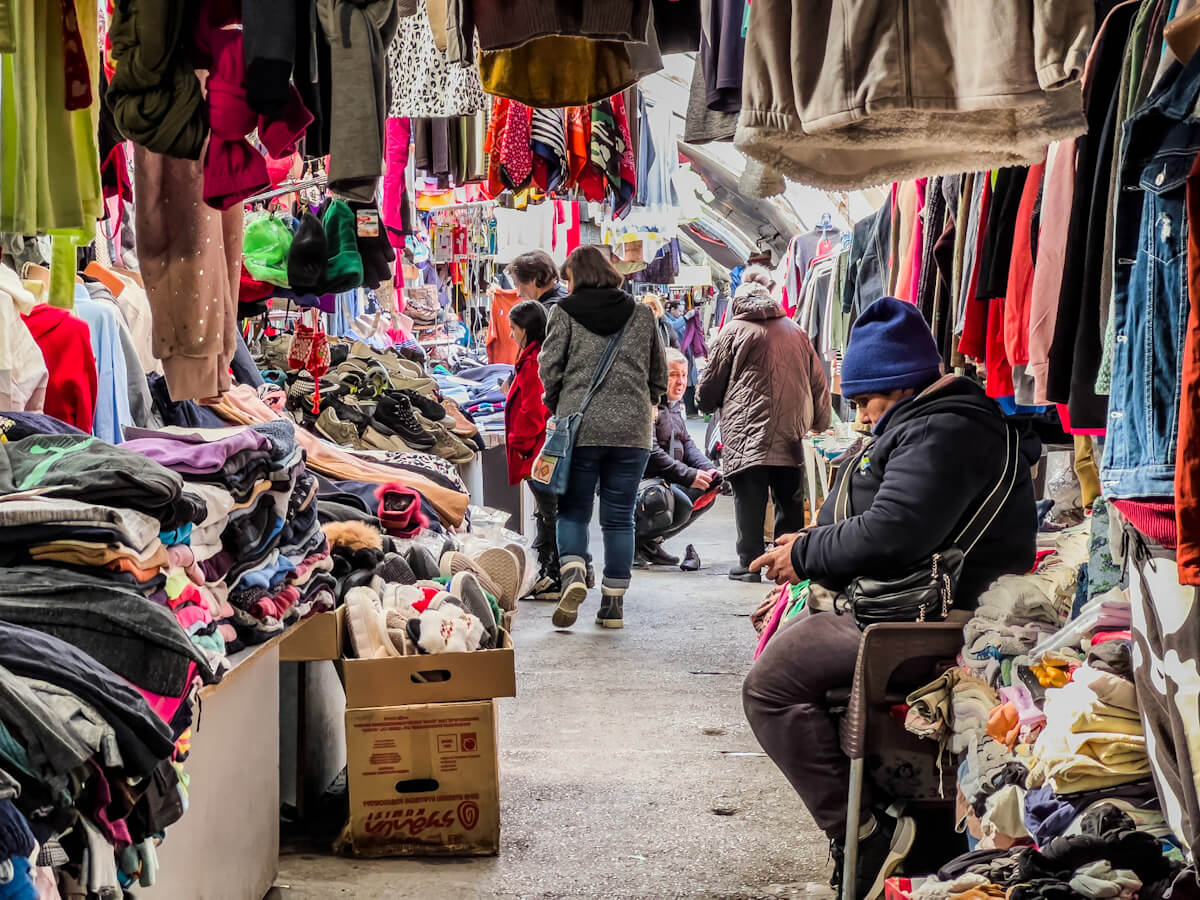 გზა გადასასვლელი ხიდიდან ე.წ. დეზერტირების ბაზრამდე – რა ბედი ელის ვაგზლის მიმდებარე ტერიტორიას?