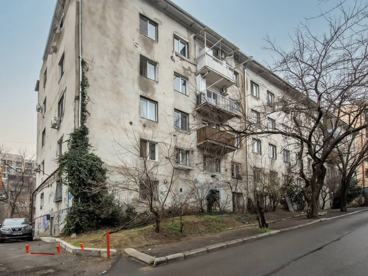 ე.წ. “ხრუშჩოვკის” სრული ტრანსფორმაცია საირმის ქუჩიდან