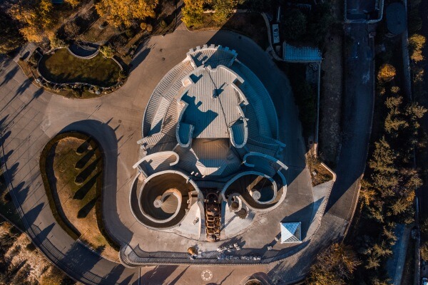 ხუთი საბჭოთა ეპოქის შენობა თბილისში