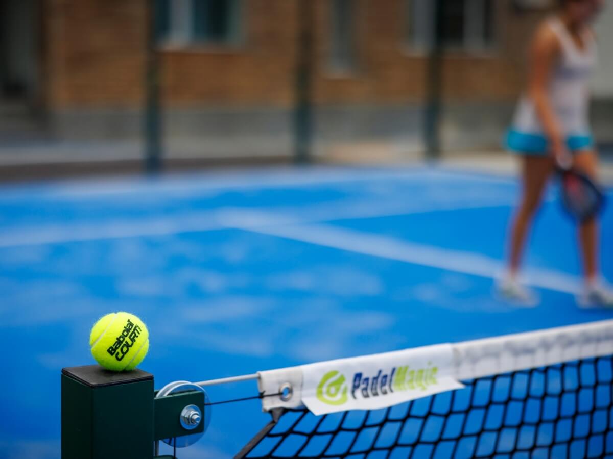 ისნის რაიონში პადელის სამი მოედანი მოეწყო, რისთვისაც დედაქალაქის ბიუჯეტიდან 984 000 ლარი დაიხარჯება